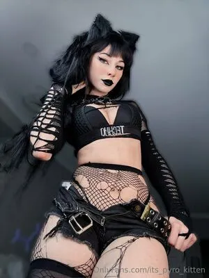 Its Pyro Kitten OnlyFans Leaked Free Thumbnail Picture - #j3TwY2Ccck