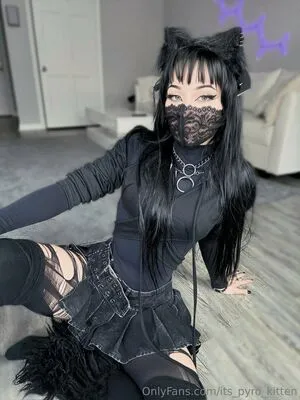 Its Pyro Kitten OnlyFans Leaked Free Thumbnail Picture - #sxczDpiWXO