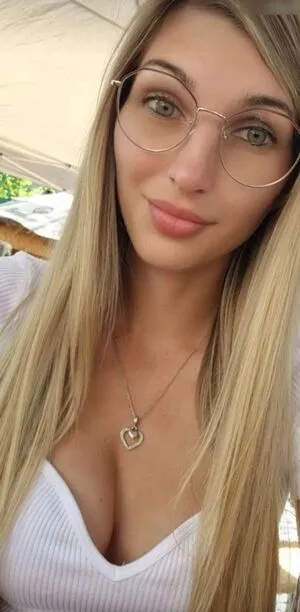 Its Sunny93 OnlyFans Leaked Free Thumbnail Picture - #0hdjhF85VN