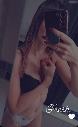 Its Sunny93 OnlyFans Leaked Free Thumbnail Picture - #4i7ss5MGZH