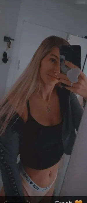 Its Sunny93 OnlyFans Leaked Free Thumbnail Picture - #L9dU52w70y