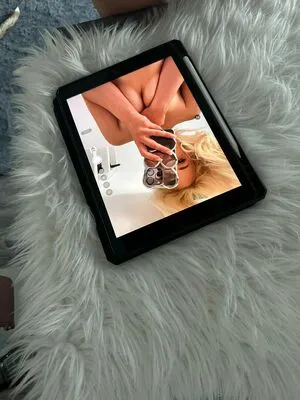 Itsalinaa OnlyFans Leaked Free Thumbnail Picture - #5AH24uKEgf