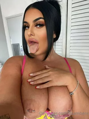 Itsamberx OnlyFans Leaked Free Thumbnail Picture - #uB9qw0Hfkp