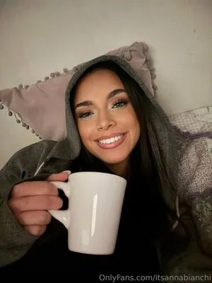 Itsannabianchi OnlyFans Leaked Free Thumbnail Picture - #tPLMPRrULe
