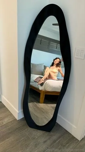 Itsariawest OnlyFans Leaked Free Thumbnail Picture - #InfOxw6bo2