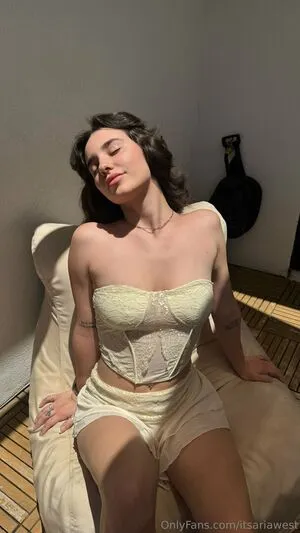 Itsariawest OnlyFans Leaked Free Thumbnail Picture - #iUbNAHSdpO