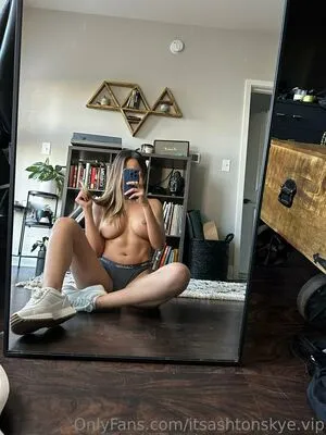Itsashtonskye OnlyFans Leaked Free Thumbnail Picture - #TKPsIF8gyB