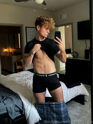 Itscodyandrew OnlyFans Leaked Free Thumbnail Picture - #GoxThwUtE0