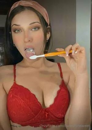 Itsemilyissweet OnlyFans Leaked Free Thumbnail Picture - #B61xOK74PO