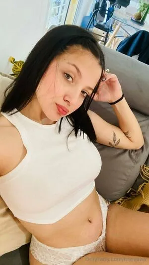 Itsevaaa OnlyFans Leaked Free Thumbnail Picture - #7Hm3NrLiNP