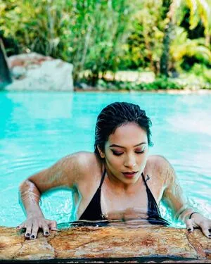 Itsizziman OnlyFans Leaked Free Thumbnail Picture - #2DD2hjYkBA