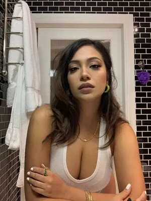 Itsizziman OnlyFans Leaked Free Thumbnail Picture - #UxjIW8RwNZ