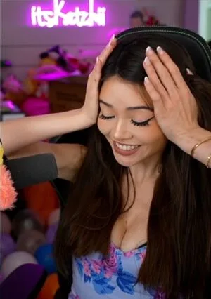Itskatchii OnlyFans Leaked Free Thumbnail Picture - #CGn9QlBd5g