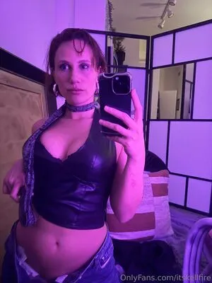 Itskellfire OnlyFans Leaked Free Thumbnail Picture - #mPm31mthyG