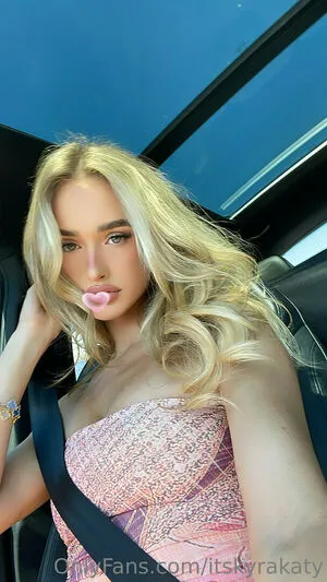 Itskyrakaty OnlyFans Leaked Free Thumbnail Picture - #qgfuZLtz37