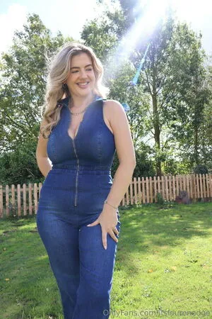 Itslaurenedge OnlyFans Leaked Free Thumbnail Picture - #8n91NP5Eus