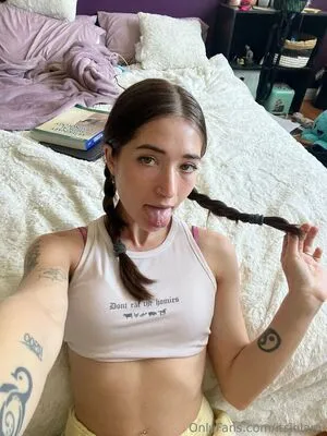 Itslolariv OnlyFans Leaked Free Thumbnail Picture - #bPfmoonmaM