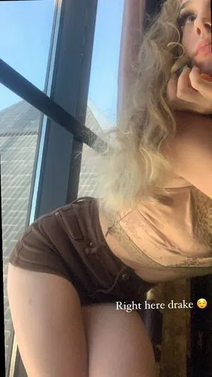 Itslovelyava OnlyFans Leaked Free Thumbnail Picture - #XfcLL4l0fc