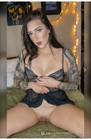 Itslynxie OnlyFans Leaked Free Thumbnail Picture - #TmNLTUwEKA