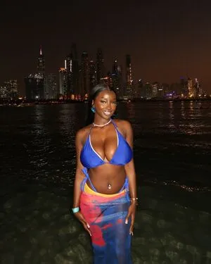 Itsmadlxxn OnlyFans Leaked Free Thumbnail Picture - #CDiin6uL6O