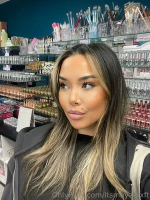 Itsmayakitsune OnlyFans Leaked Free Thumbnail Picture - #orMJEWTSpa