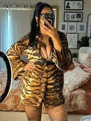 Itsme Valirie OnlyFans Leaked Free Thumbnail Picture - #NmGsALQM9l