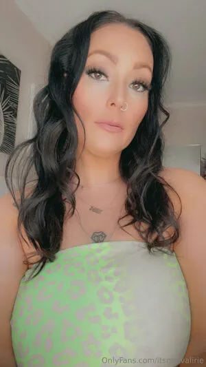 Itsme Valirie OnlyFans Leaked Free Thumbnail Picture - #PWYMFaGd9Y