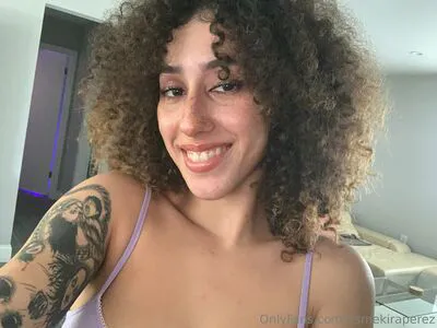 Itsmekiraperez OnlyFans Leaked Free Thumbnail Picture - #pdAYUDrgsr