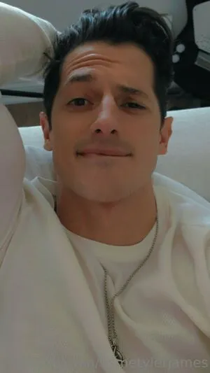Itsmetylerjames OnlyFans Leaked Free Thumbnail Picture - #8wENumWOm6
