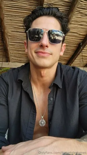 Itsmetylerjames OnlyFans Leaked Free Thumbnail Picture - #Se6Hb7tWMU