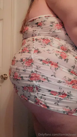 Itsmiaclover OnlyFans Leaked Free Thumbnail Picture - #dktIbGLb9l