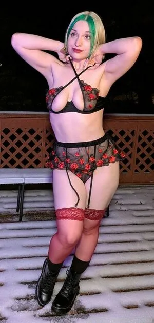 itsmintsalad OnlyFans Leaked Free Thumbnail Picture - #rTF5cCQoKz