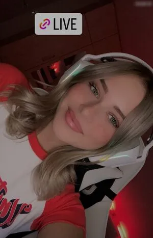 Itsmisabell OnlyFans Leaked Free Thumbnail Picture - #AtDIf2VPI4