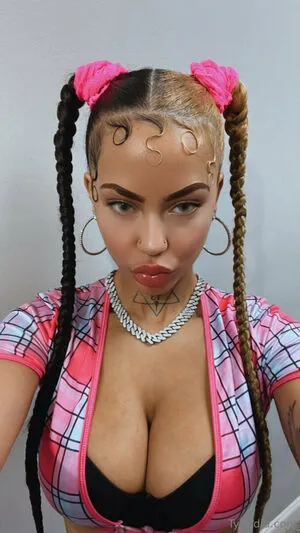 Itsnadiarae OnlyFans Leaked Free Thumbnail Picture - #0cGv53IRry