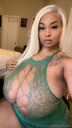 Itsnayhoee1 OnlyFans Leaked Free Thumbnail Picture - #x6bxv9y72I