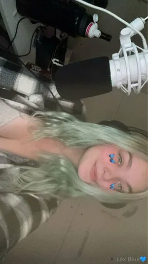 Itsonlyalexisss OnlyFans Leaked Free Thumbnail Picture - #2p2RK4K65C