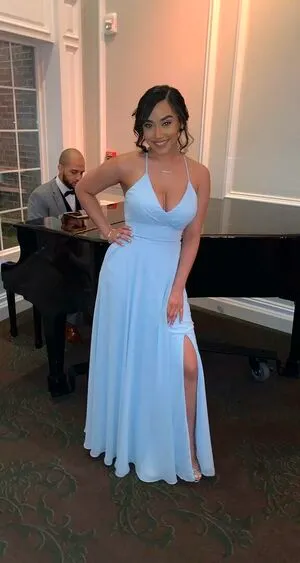 Itsqueennovaa OnlyFans Leaked Free Thumbnail Picture - #xwDZa76SS5