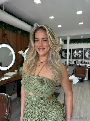 Itsreallyriss OnlyFans Leaked Free Thumbnail Picture - #UFW0JaRNEF