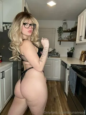 Itsrunamoon OnlyFans Leaked Free Thumbnail Picture - #07YM8LTQ1i