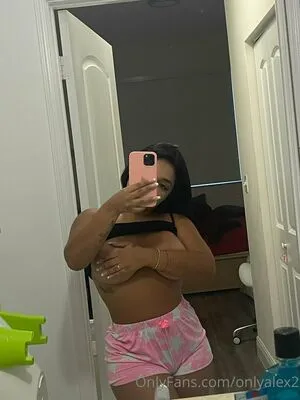 Itsschynaxx OnlyFans Leaked Free Thumbnail Picture - #tVJnef34Gl