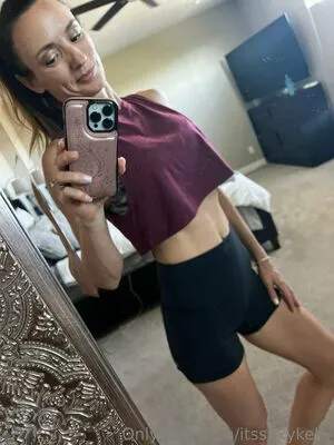 Itssexykelly OnlyFans Leaked Free Thumbnail Picture - #aE513OTnDq
