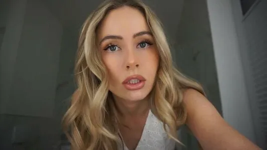 Itssky OnlyFans Leaked Free Thumbnail Picture - #d1dGO43b61