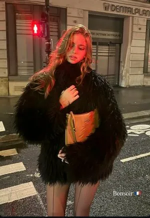 Itssluciaf OnlyFans Leaked Free Thumbnail Picture - #iK4fgSgw49