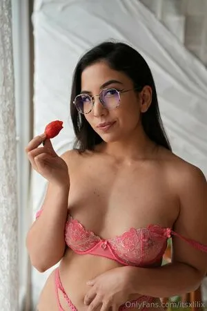 Itsxlilix OnlyFans Leaked Free Thumbnail Picture - #FTsJG7o2Km