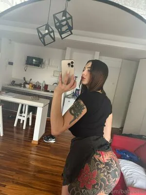 Itsykuza OnlyFans Leaked Free Thumbnail Picture - #vtsA9B89IV