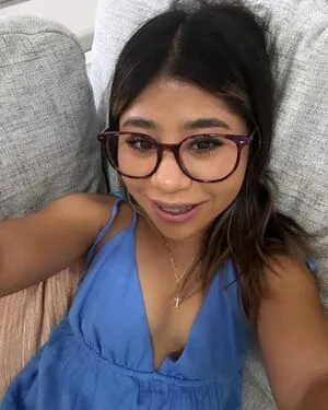 Itsyunueny OnlyFans Leaked Free Thumbnail Picture - #iqJh7v41Tw
