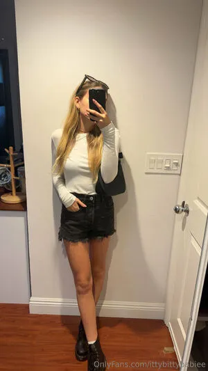 Ittybittybabiee OnlyFans Leaked Free Thumbnail Picture - #T1Sl54i7DF