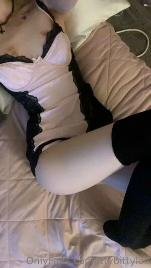 Ittybittyloli OnlyFans Leaked Free Thumbnail Picture - #t0pmV1LacV