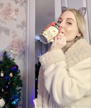 Ittybittyprettykittyfree OnlyFans Leaked Free Thumbnail Picture - #AchUkVVfgV