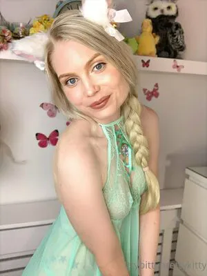 Ittybittyprettykittyfree OnlyFans Leaked Free Thumbnail Picture - #O1E8NLKnua